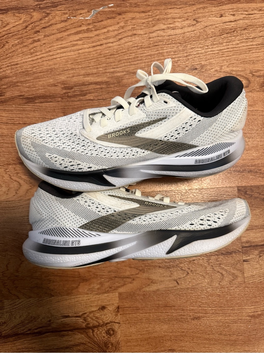 Brooks Men's Athletic Running Shoes in White and Black